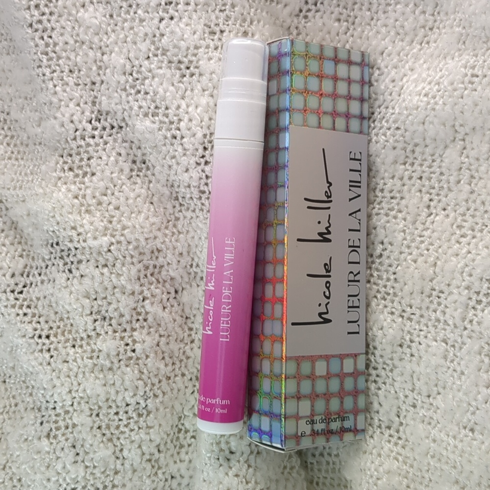 Nicole Miller Lueur De La Ville Fragrance, 10ml/0.34fl oz - Picture 1 of 9